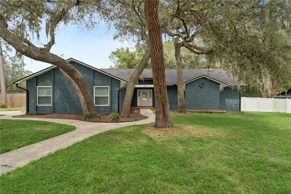 400 Columbus Circle, LONGWOOD, FL 32750