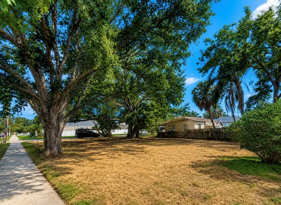 302 N Albany Avenue, Tampa, FL 33606 - #2