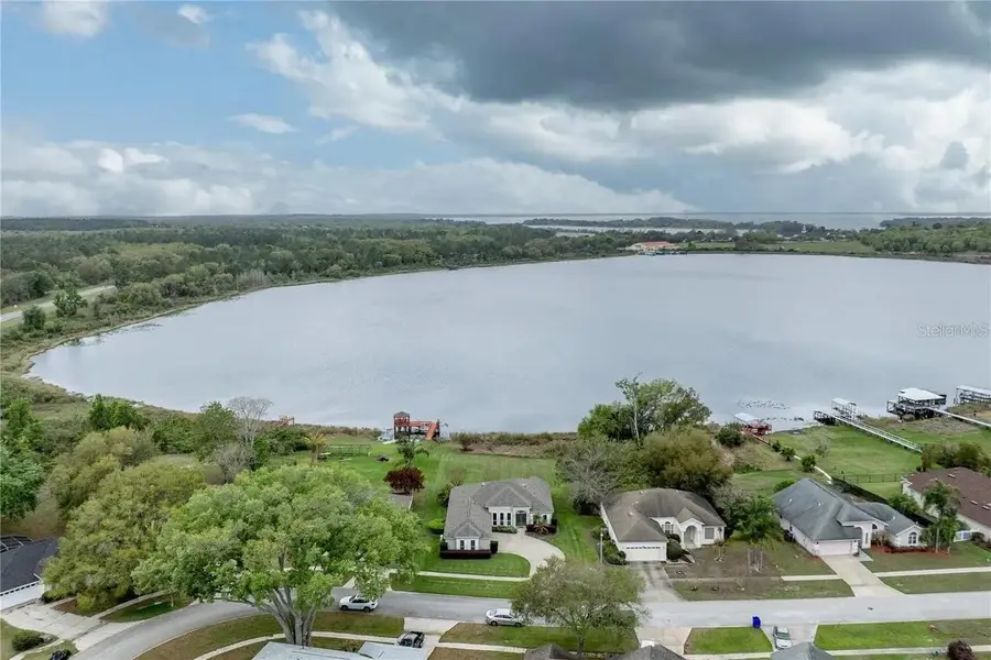 3804 Bayshore Circle, Tavares, FL 32778 - #2