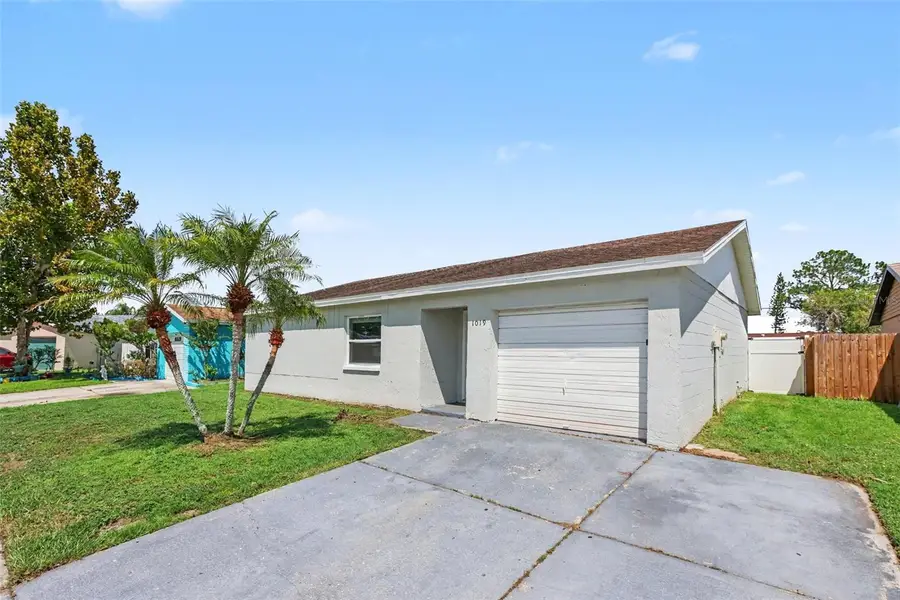 1019 Axlewood Circle, Brandon, FL 33511 - #2