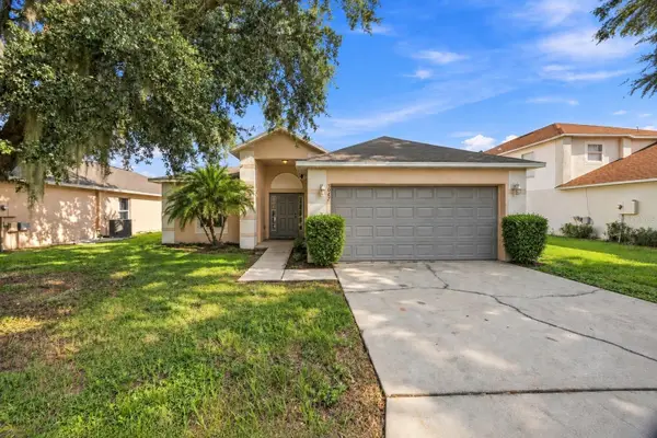 3947 Warbler Drive, WINTER HAVEN, FL 33880