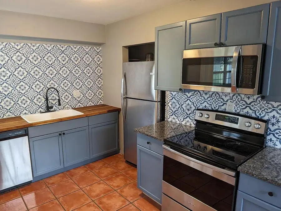 725 17th Ave S, Saint Petersburg, FL 33701 - #2