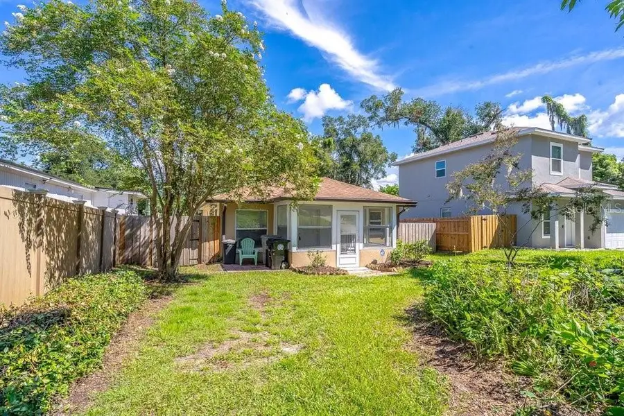 617 E 1st Street, Apopka, FL 32703 - #3