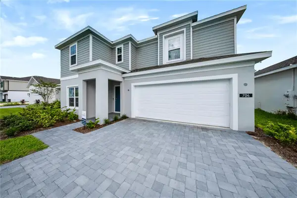 704 Farfields Street, DELAND, FL 32724
