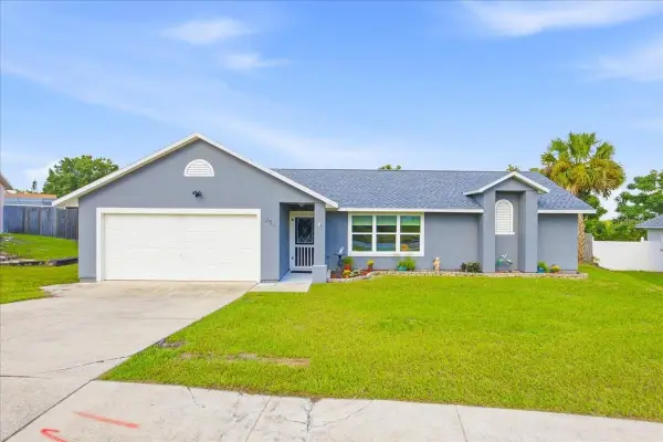838 Satin Leaf Circle, OCOEE, FL 34761