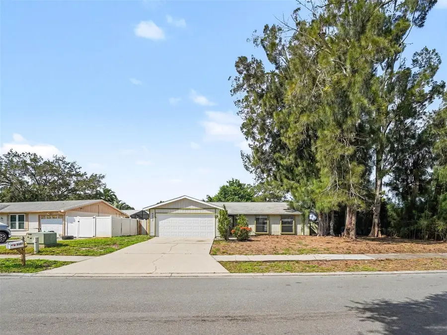 6607 36th Avenue Drive W, Bradenton, FL 34209 - #2