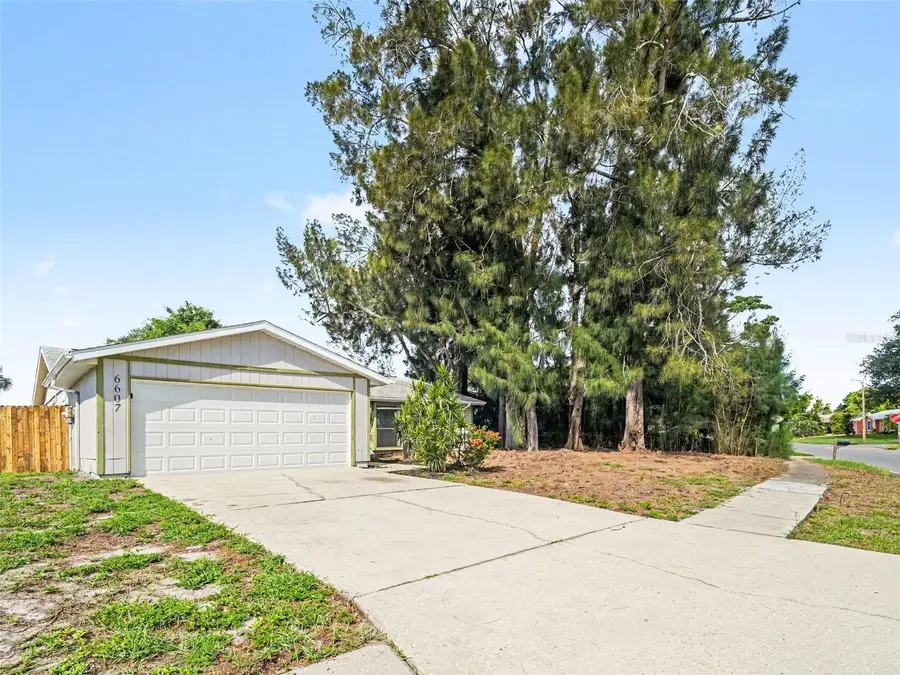 6607 36th Avenue Drive W, Bradenton, FL 34209 - #3