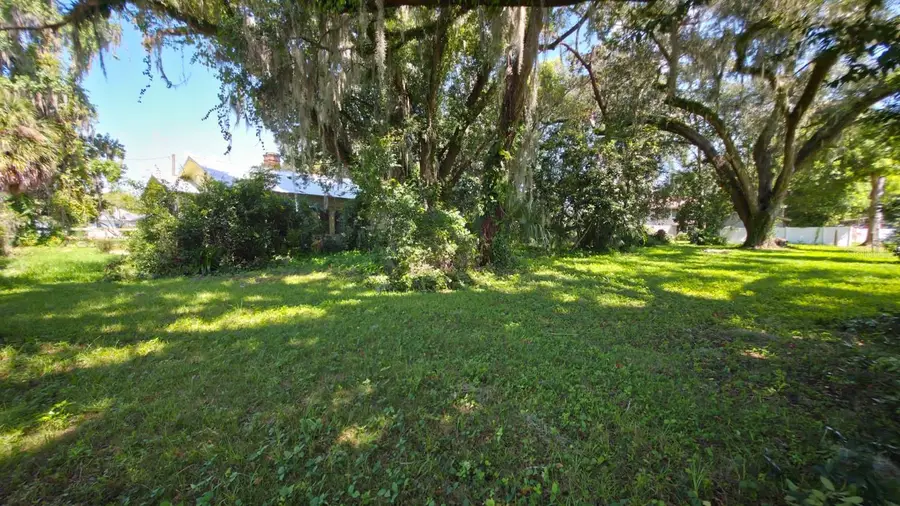 310 E Noble Avenue, Bushnell, FL 33513 - #2
