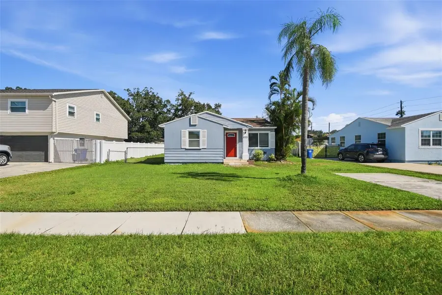 833 61st Avenue Ne, Saint Petersburg, FL 33703 - #3