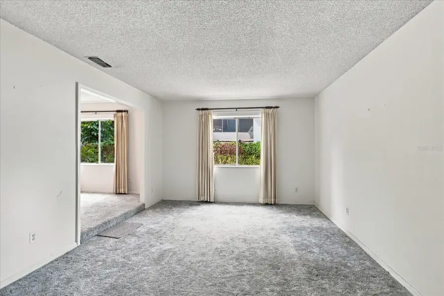 528 E Hillcrest Street, Altamonte Springs, FL 32701 - #2