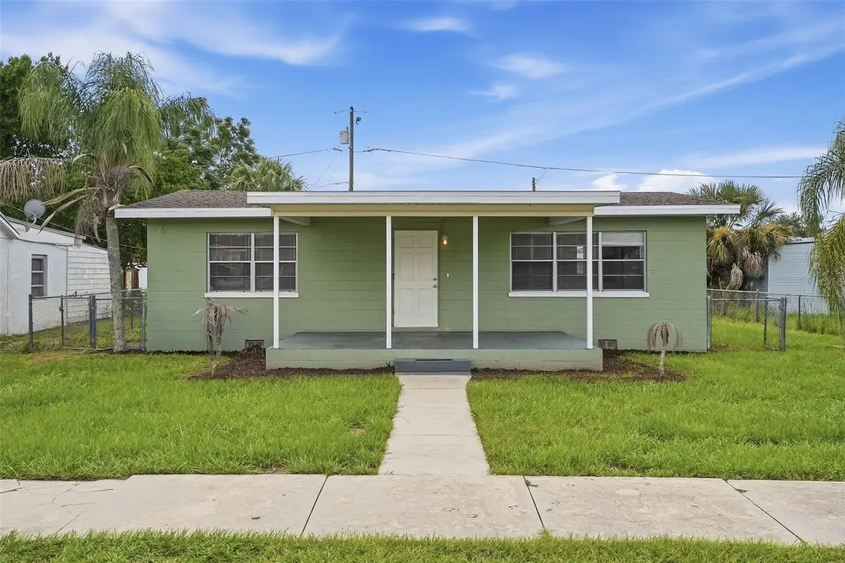 210 E Merrill Avenue, Dundee, FL 33838 - #1
