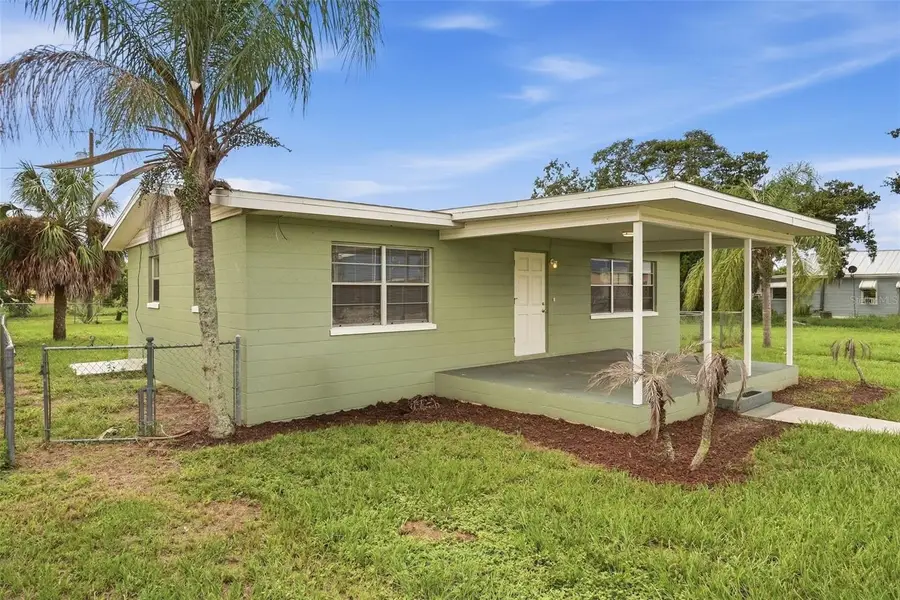 210 E Merrill Avenue, Dundee, FL 33838 - #2