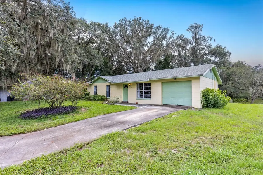830 Oak Manor Drive, Orange City, FL 32763 - #2