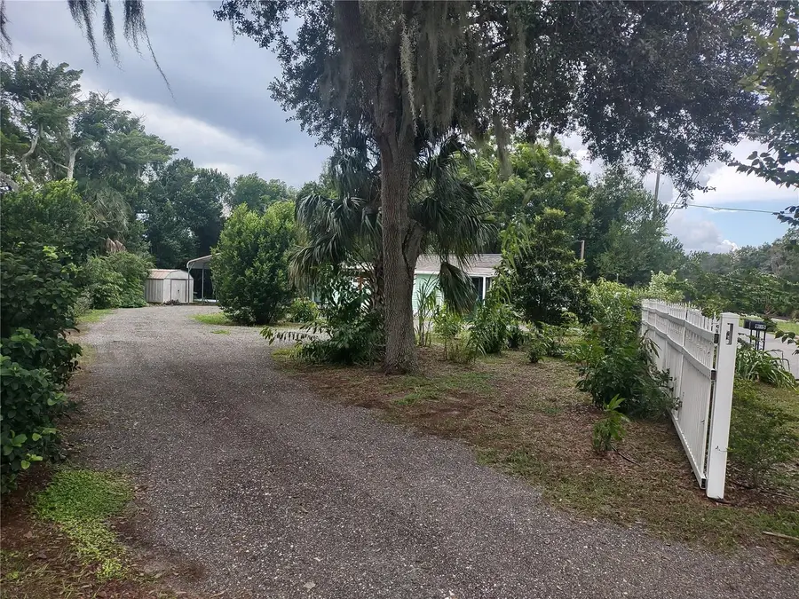 901 Hibiscus Court, Tavares, FL 32778 - #2