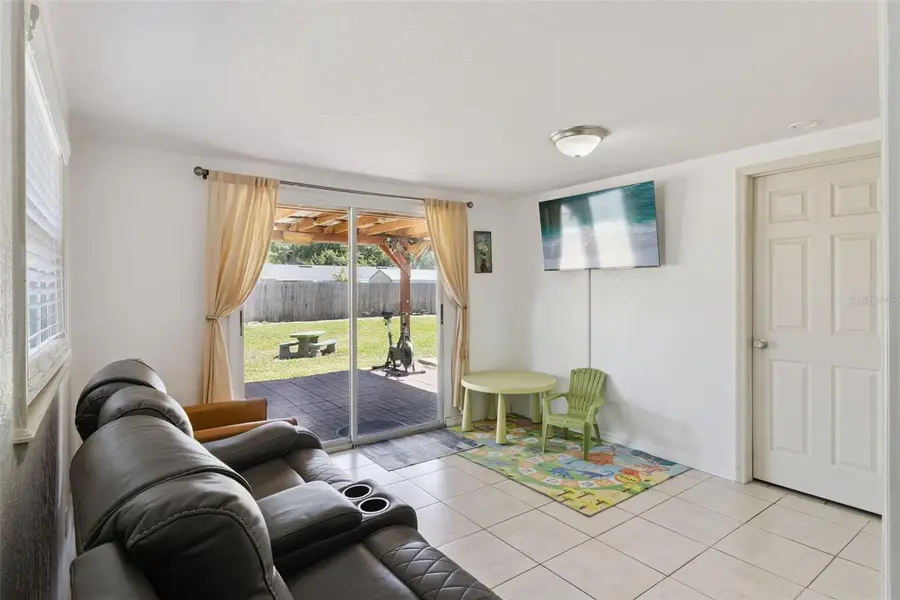303 Granada Road, Auburndale, FL 33823 - #3