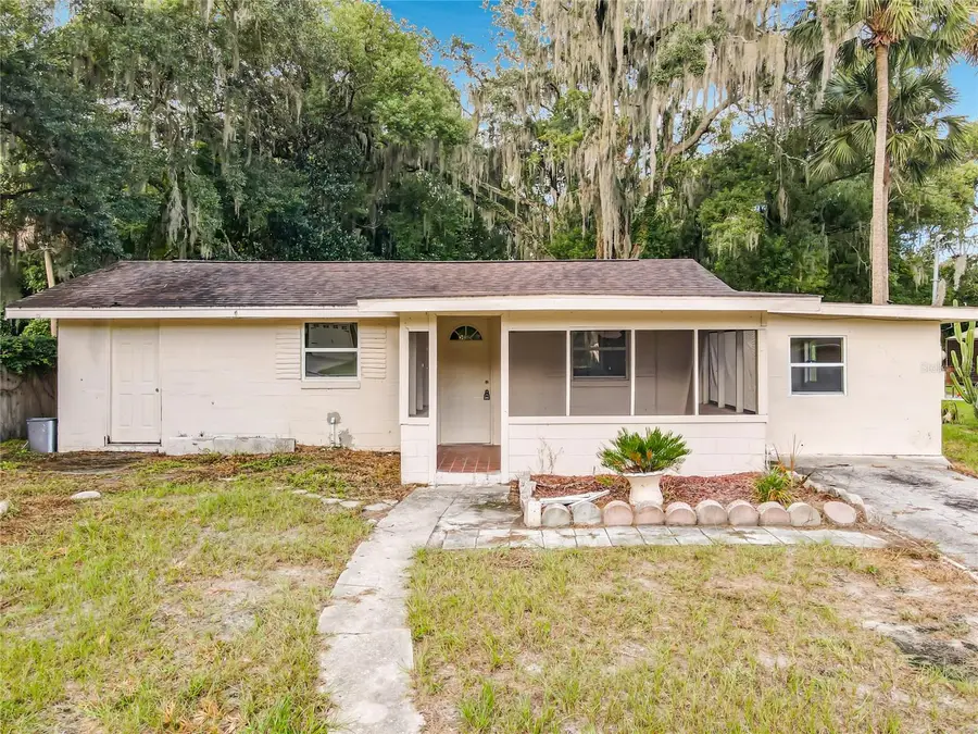 318 S Massachusetts Avenue, Deland, FL 32724 - #2