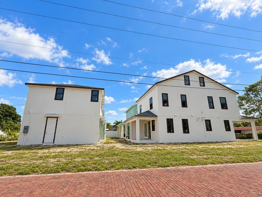 6185 1st Avenue N, Saint Petersburg, FL 33710 - #2