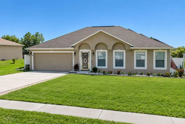 1722 Sunset Ridge Drive, MASCOTTE, FL 34753