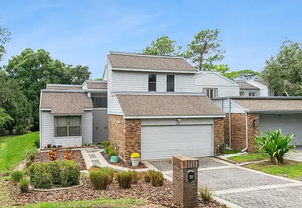 221 Pine Cone Lane, LONGWOOD, FL 32779