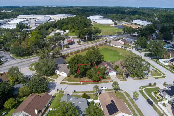 1262 Whispering Winds Court, APOPKA, FL 32703