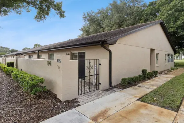 2825 Wingfoot Court, WINTER HAVEN, FL 33884