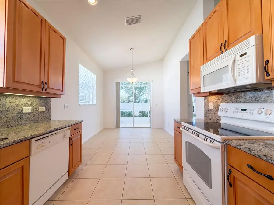 4223 63rd Terrace E, Sarasota, FL 34243 - #2