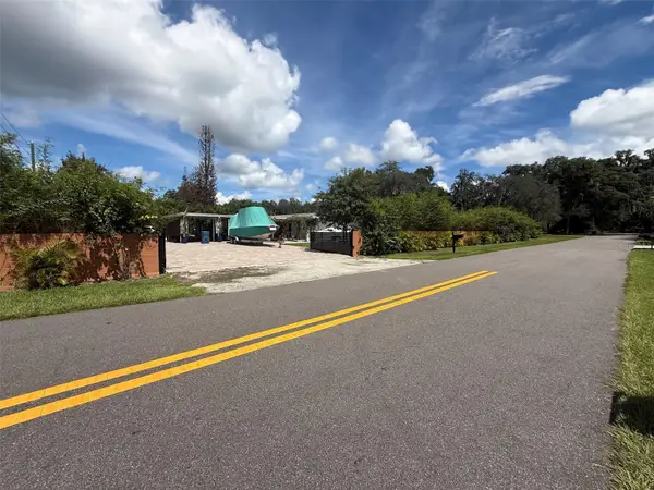 2207 Poinsettia Lane, DELAND, FL 32724