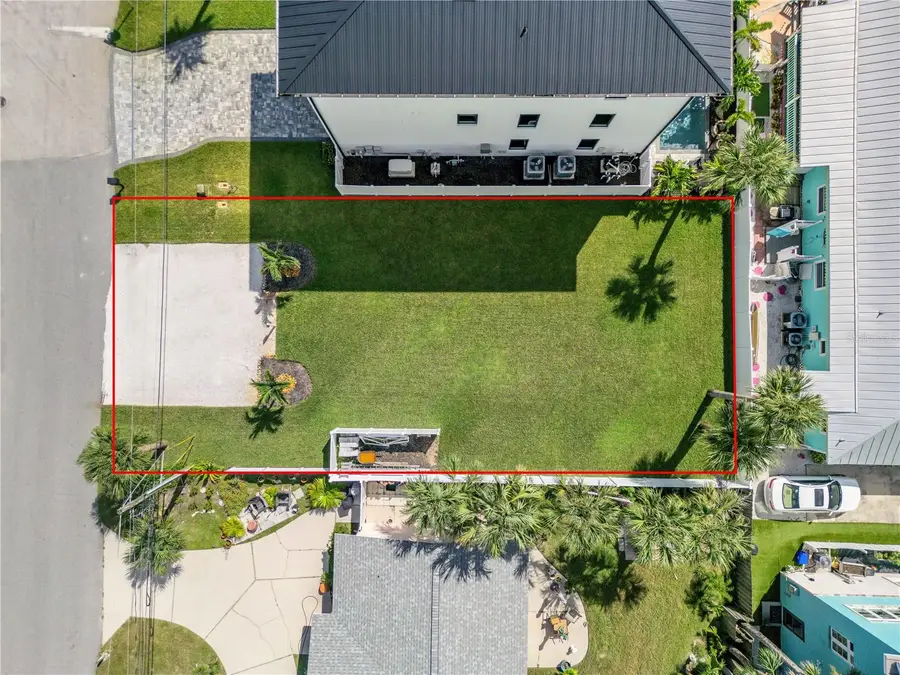 407 Lincoln Avenue, New Smyrna Beach, FL 32169 - #3