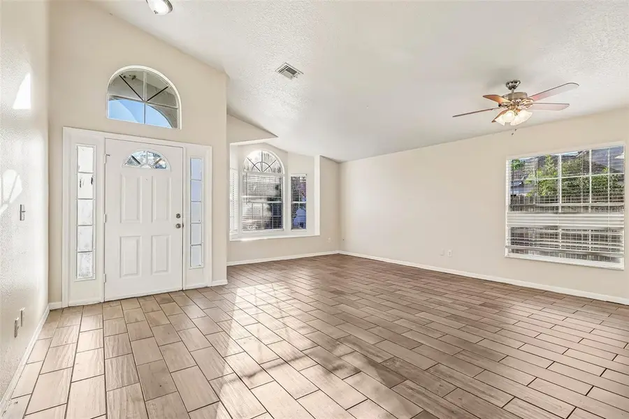 9200 Valencia Palms Drive, Orlando, FL 32825 - #2