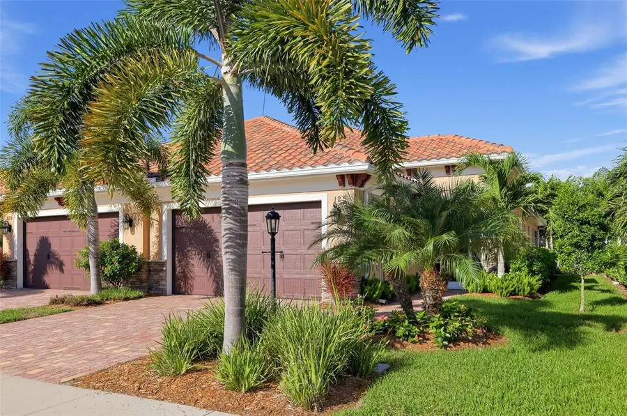 125 Colebrook Court, Venice, FL 34292 - #2