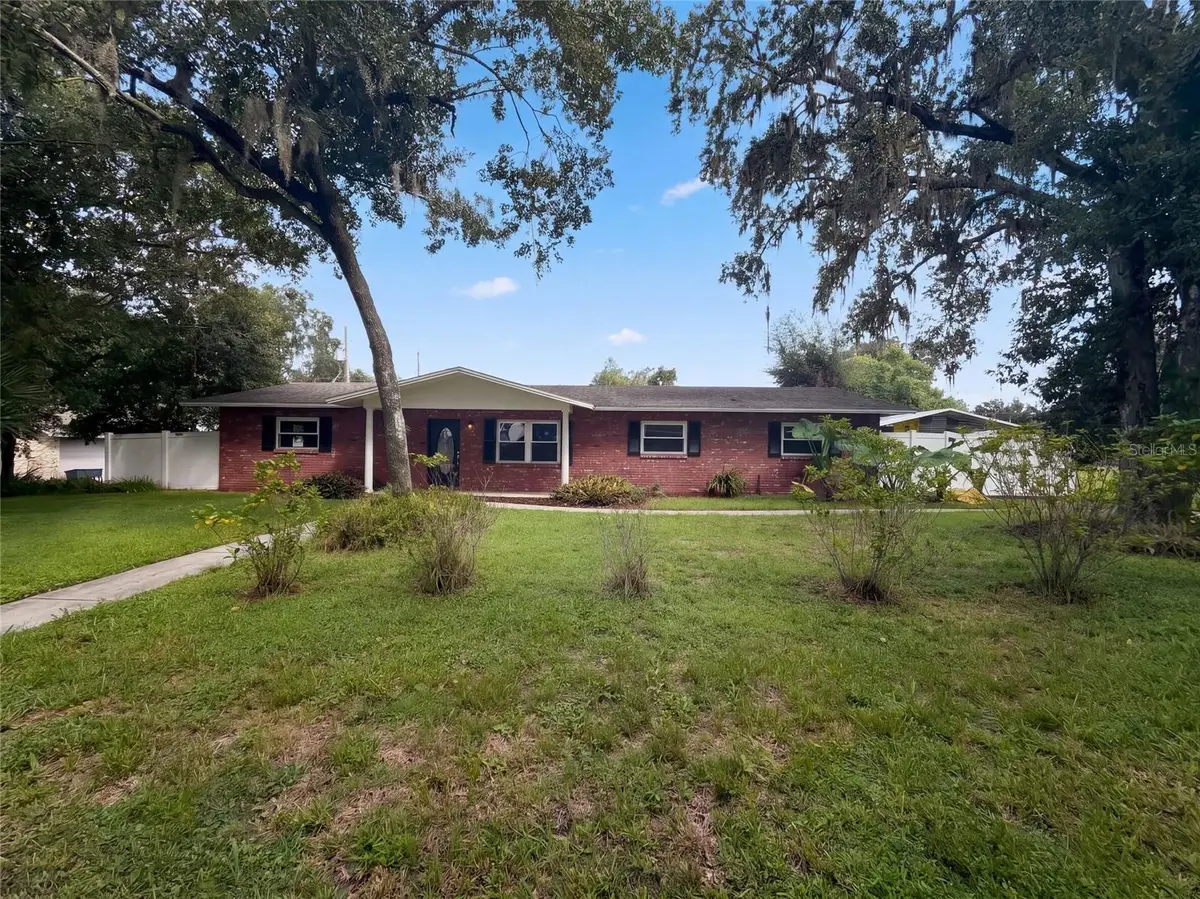 2716 Charleston Drive, Plant City, FL 33563 - #1