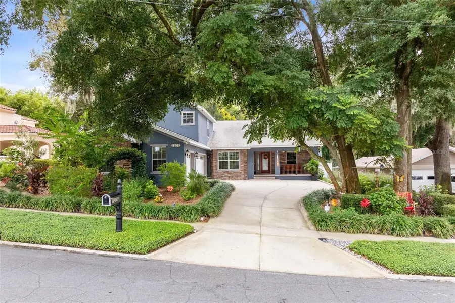 1206 Lakeshore Drive, Mount Dora, FL 32757 - #2