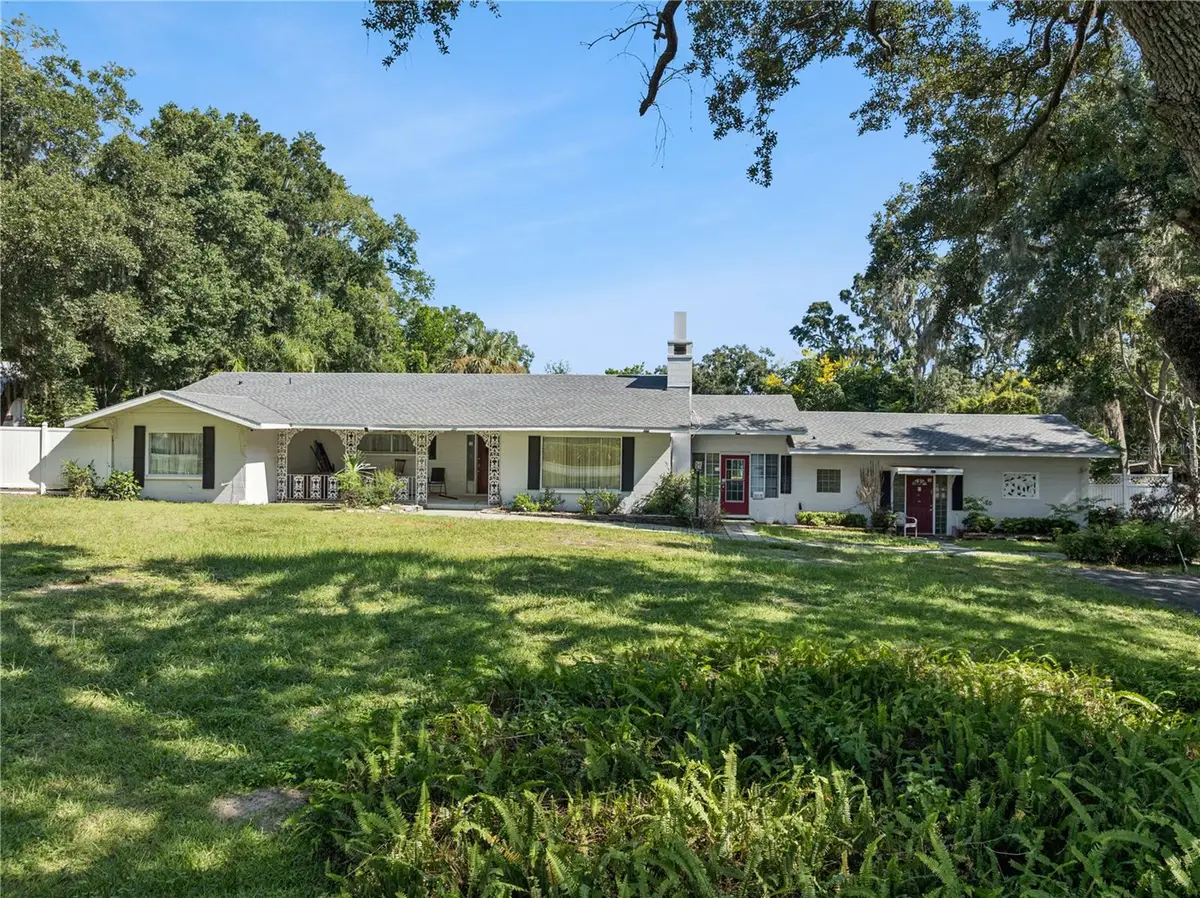 1505 E Crooked Lake Drive, Eustis, FL 32726 - #1