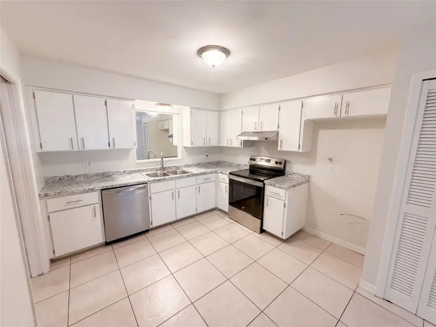 208 Robin Road, Altamonte Springs, FL 32701 - #2