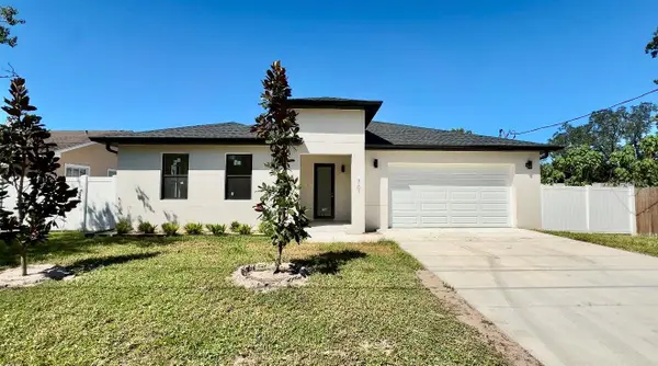 707 W Country Club Drive, TAMPA, FL 33612