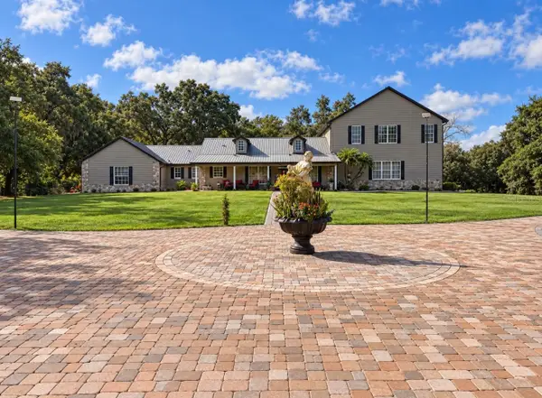 1860 Orangewood Avenue, ST CLOUD, FL 34772