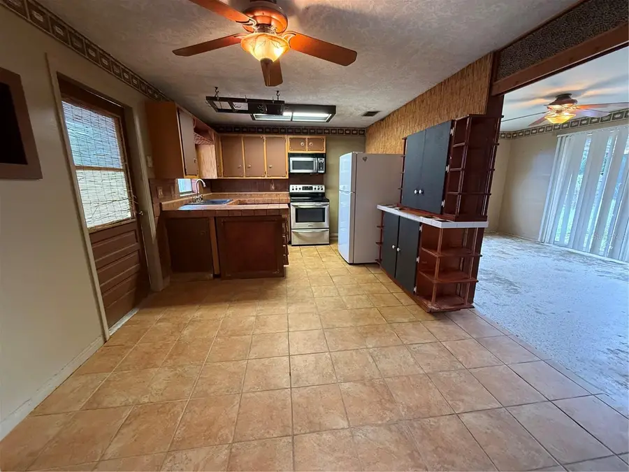 141 N Edgemon Avenue, Winter Springs, FL 32708 - #3