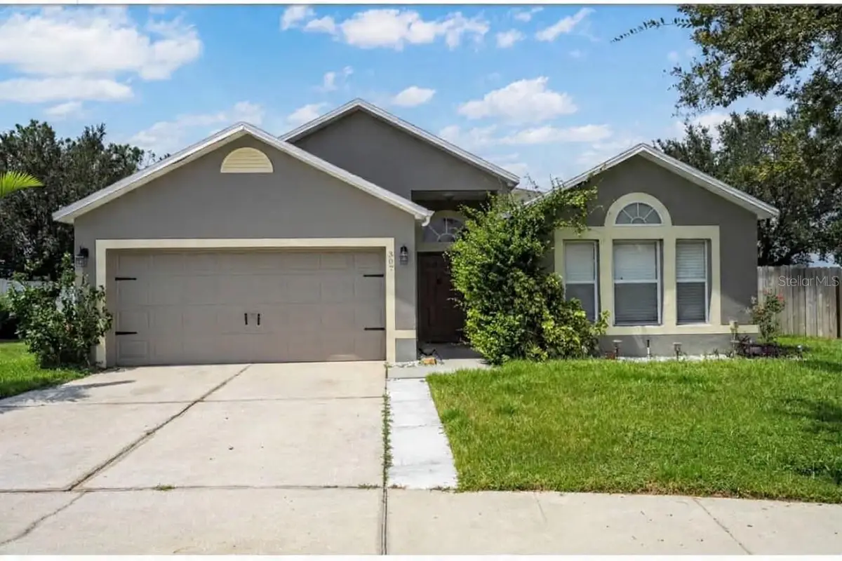 307 Cardiff Avenue, Davenport, FL 33897 - #1