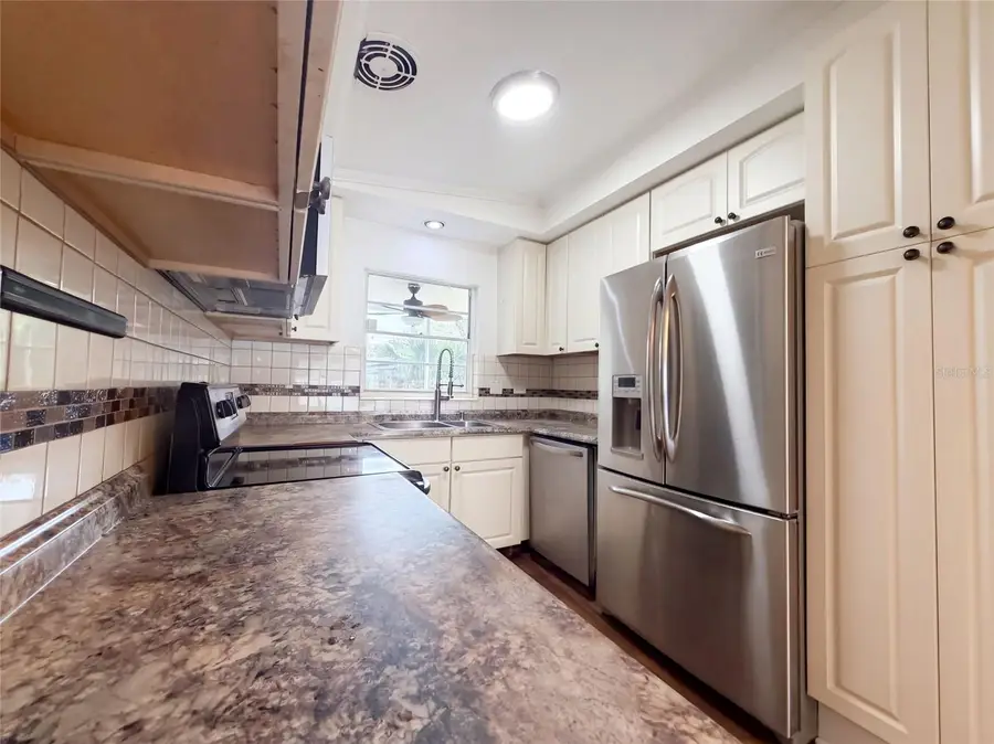 409 Berwick Avenue, Temple Terrace, FL 33617 - #3