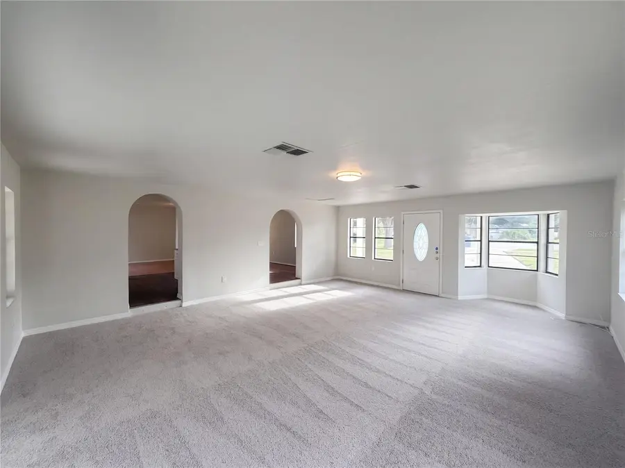 2303 S Swan Court Ne, Winter Haven, FL 33881 - #2