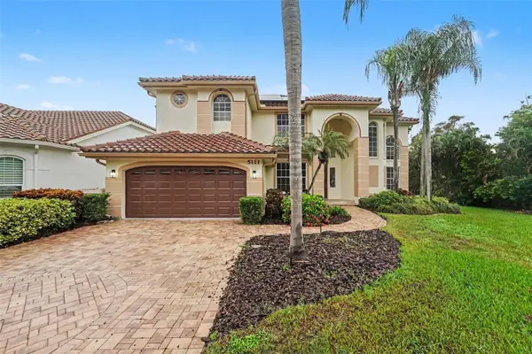 5111 Queen Palm Terrace Ne, ST PETERSBURG, FL 33703