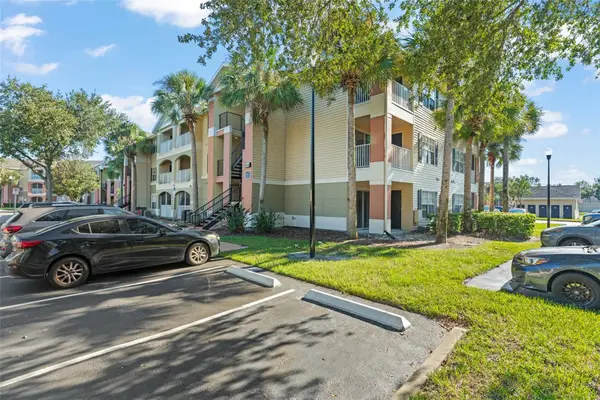 1949 Summer Club Drive #211, OVIEDO, FL 32765