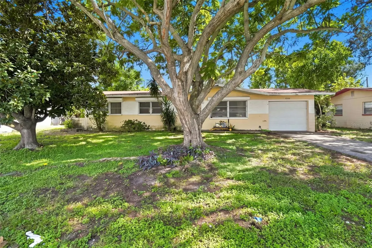 6226 42nd Avenue N, Saint Petersburg, FL 33709 - #1