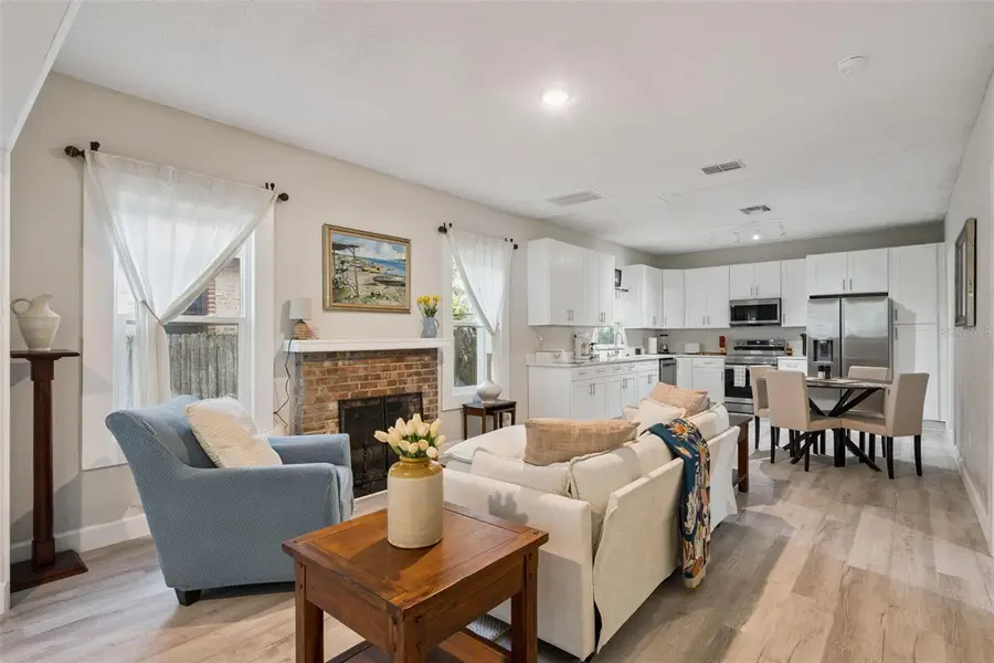 2415 S Laurel Avenue, Sanford, FL 32771 - #3