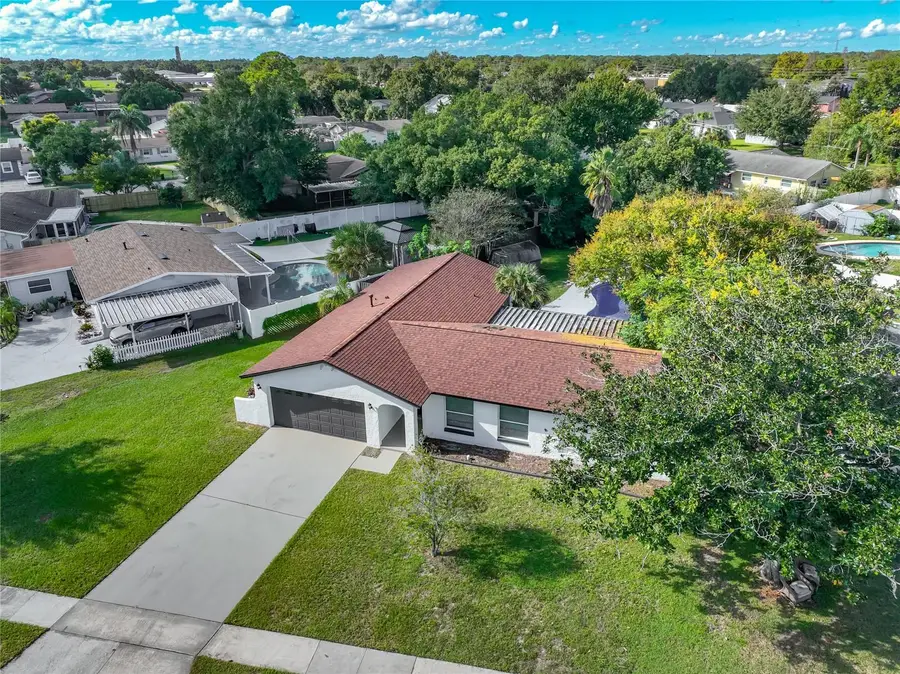 408 Maid Of The Mist Drive, Fern Park, FL 32730 - #2