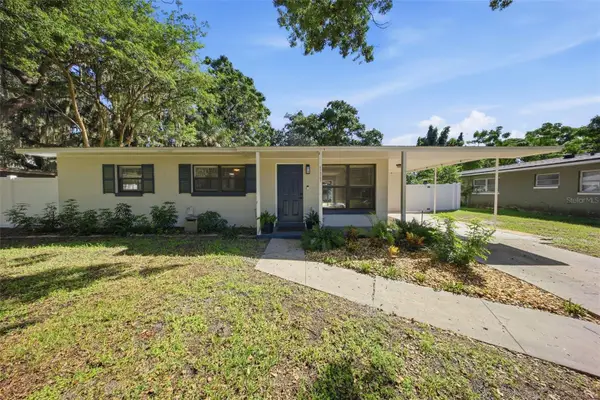 111 E Lauren Court, FERN PARK, FL 32730