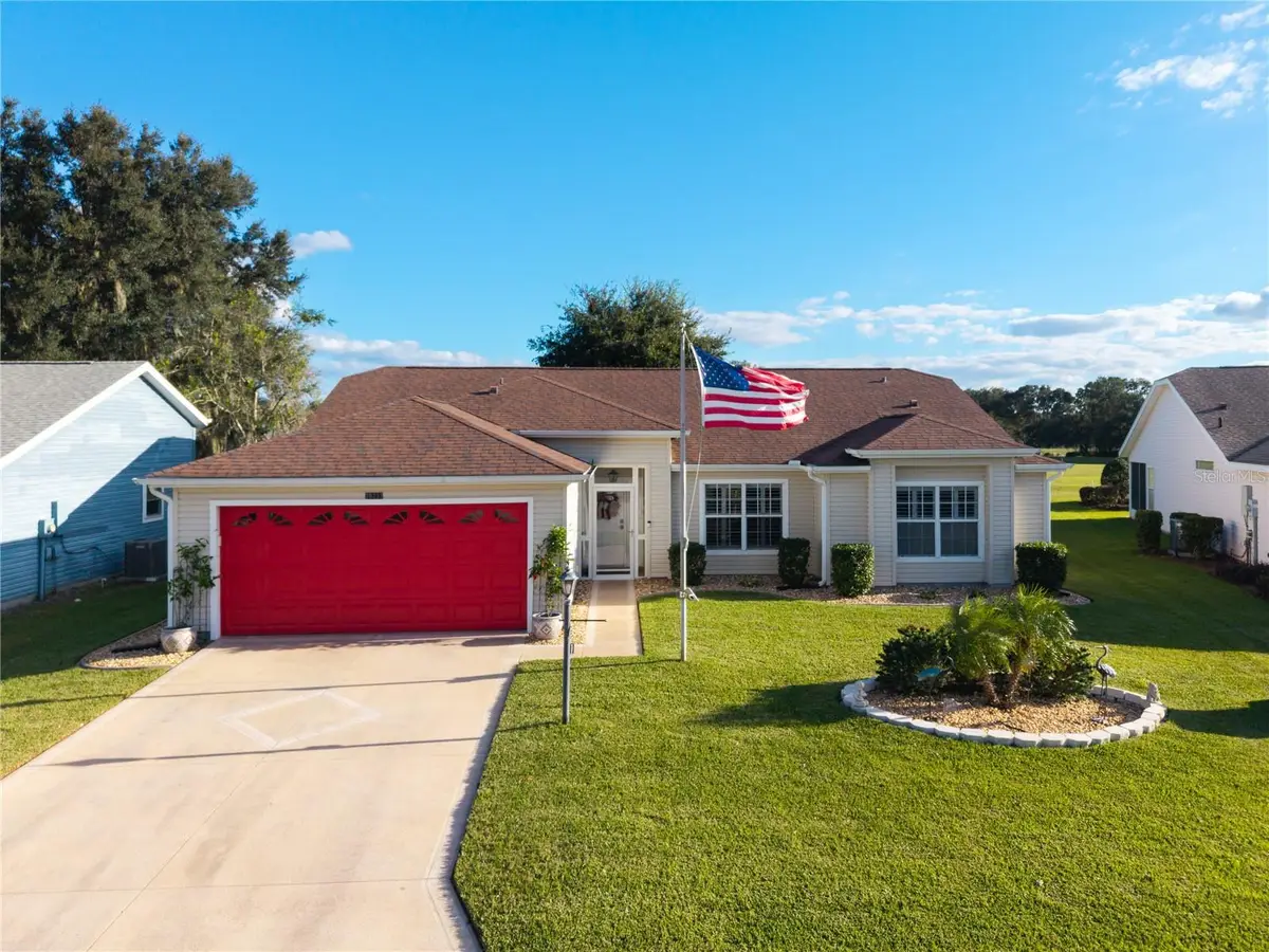 25233 Lost Oak Circle, Leesburg, FL 34748 - #1