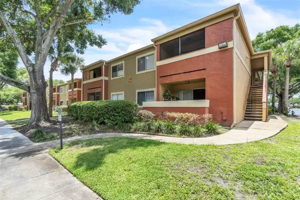 664 Kenwick Circle #104, CASSELBERRY, FL 32707