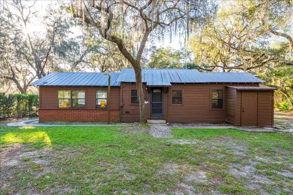 22645 NE 105th Avenue Road, FORT MC COY, FL 32134
