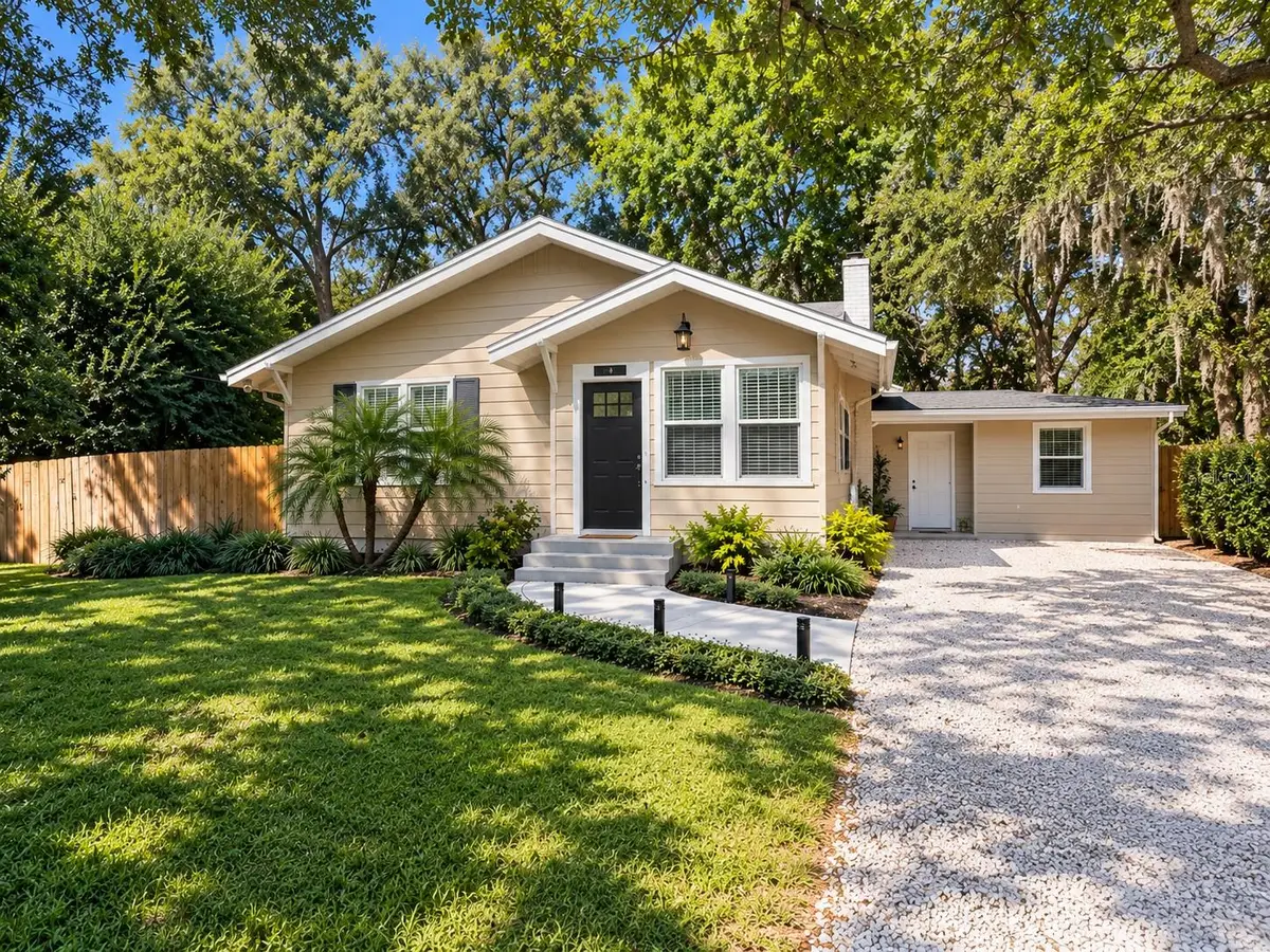 211 W 6th Avenue, Windermere, FL 34786 - #1